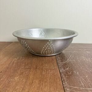 Vintage Aluminum Strainer Colander Farmhouse‎ Country Primitive Homestead decor